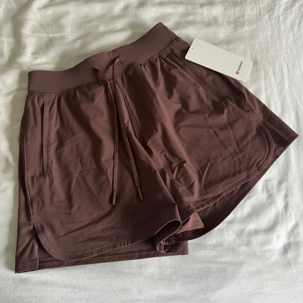 🆕🤎 Lululemon License to Train HR Short 4” Dark Oxide
